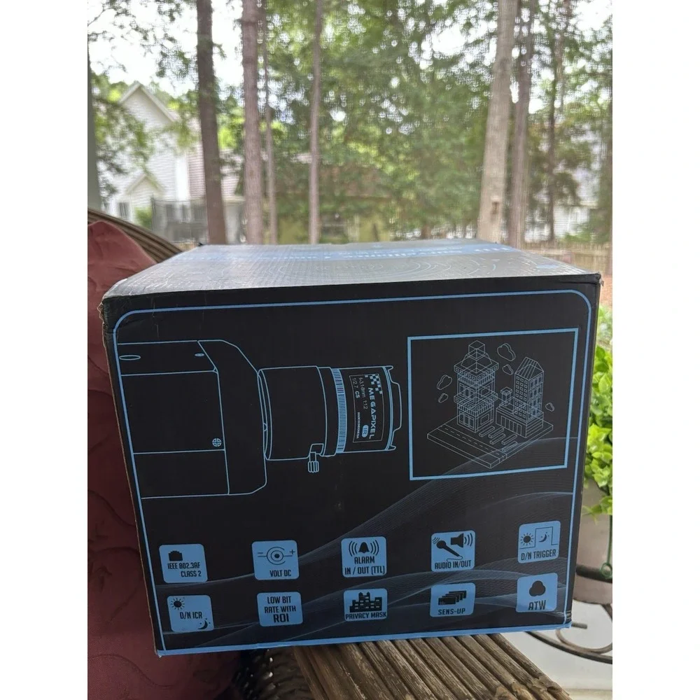 5MP Solar PTZ Wireless Security Camera System 4 Cam 8CH NVR Kit New Open Box